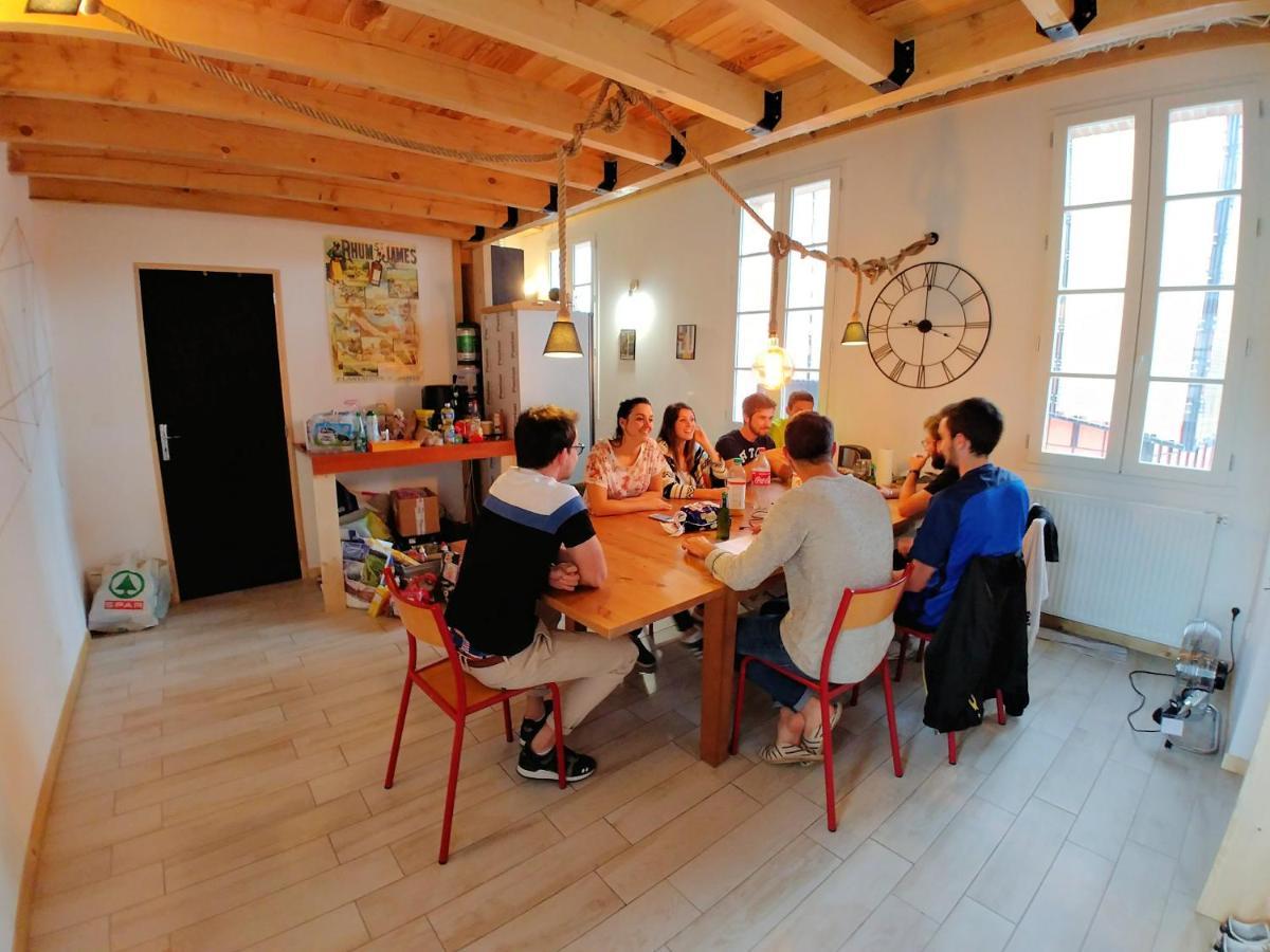 Hostel les Cordées Liées Albi Esterno foto