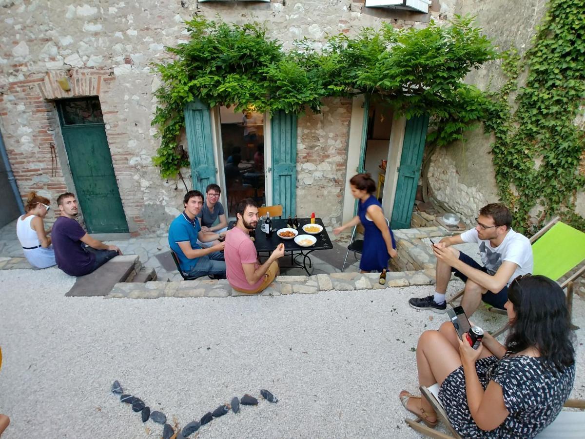 Hostel les Cordées Liées Albi Esterno foto