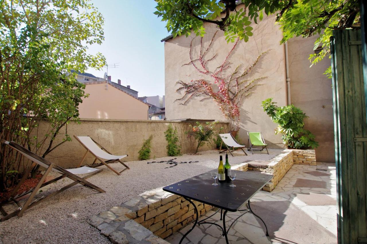 Hostel les Cordées Liées Albi Esterno foto