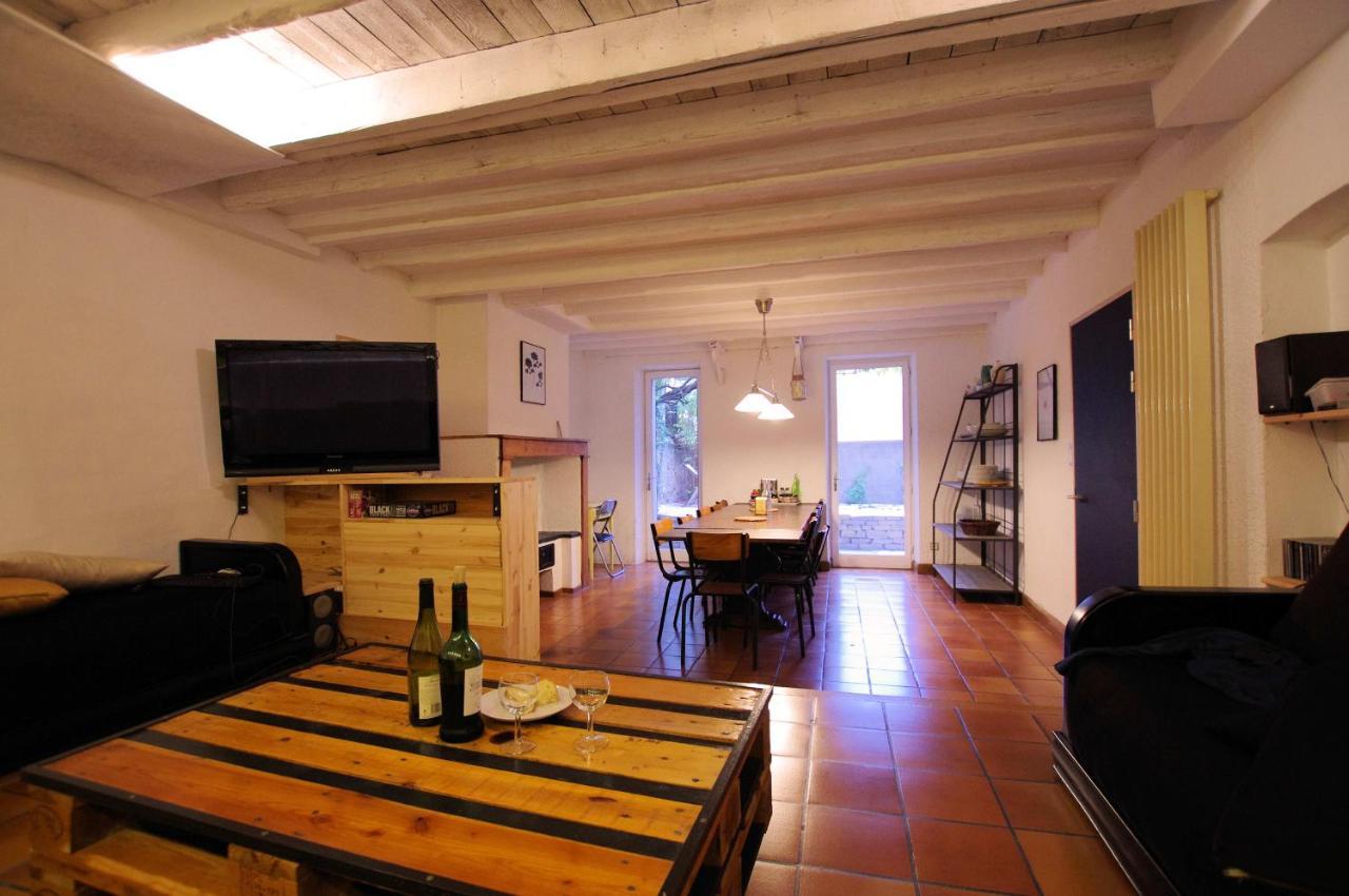 Hostel les Cordées Liées Albi Esterno foto