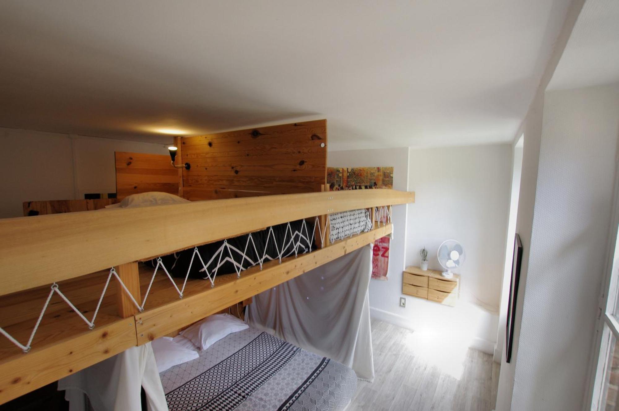 Hostel les Cordées Liées Albi Esterno foto