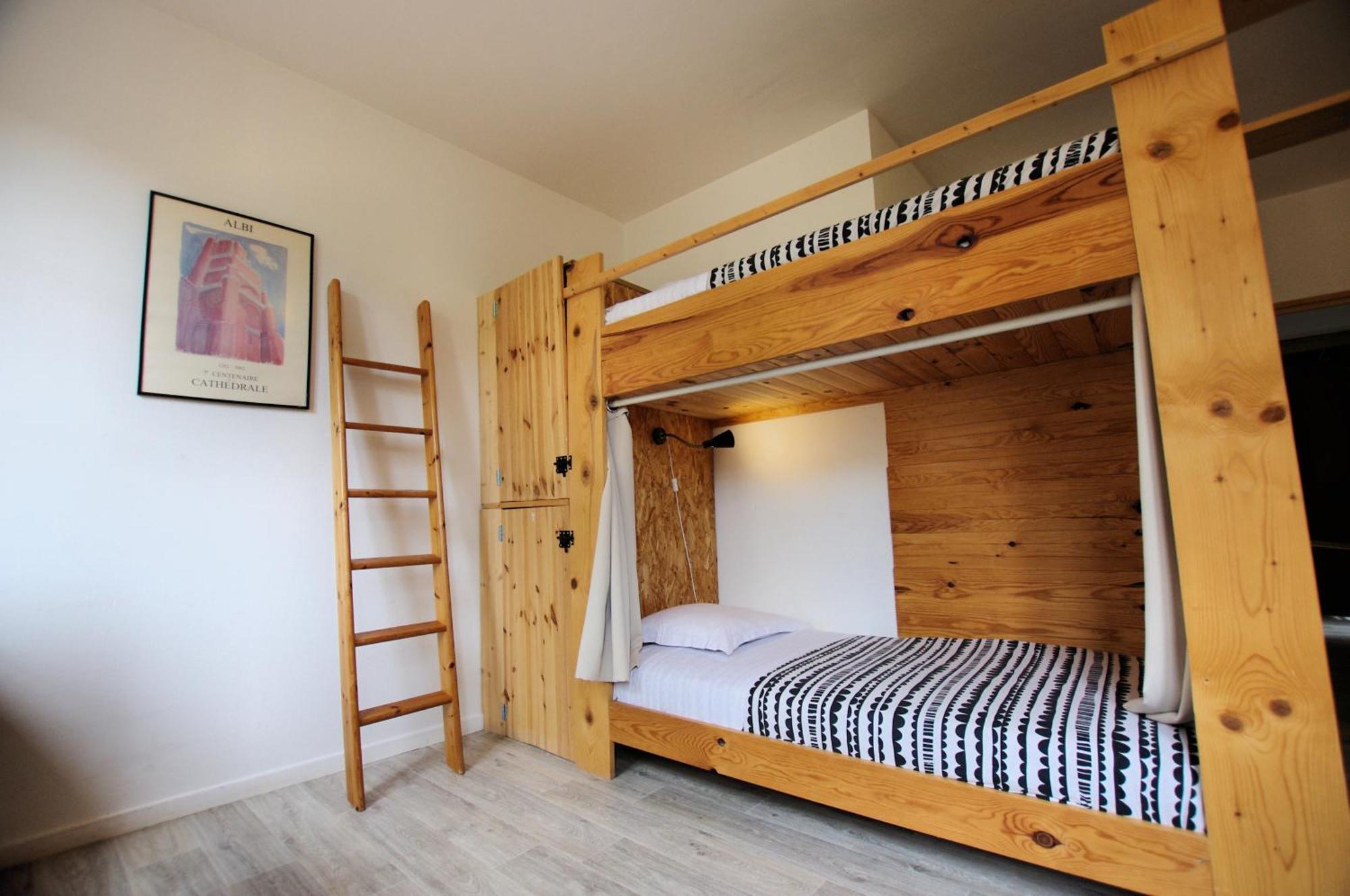 Hostel les Cordées Liées Albi Esterno foto